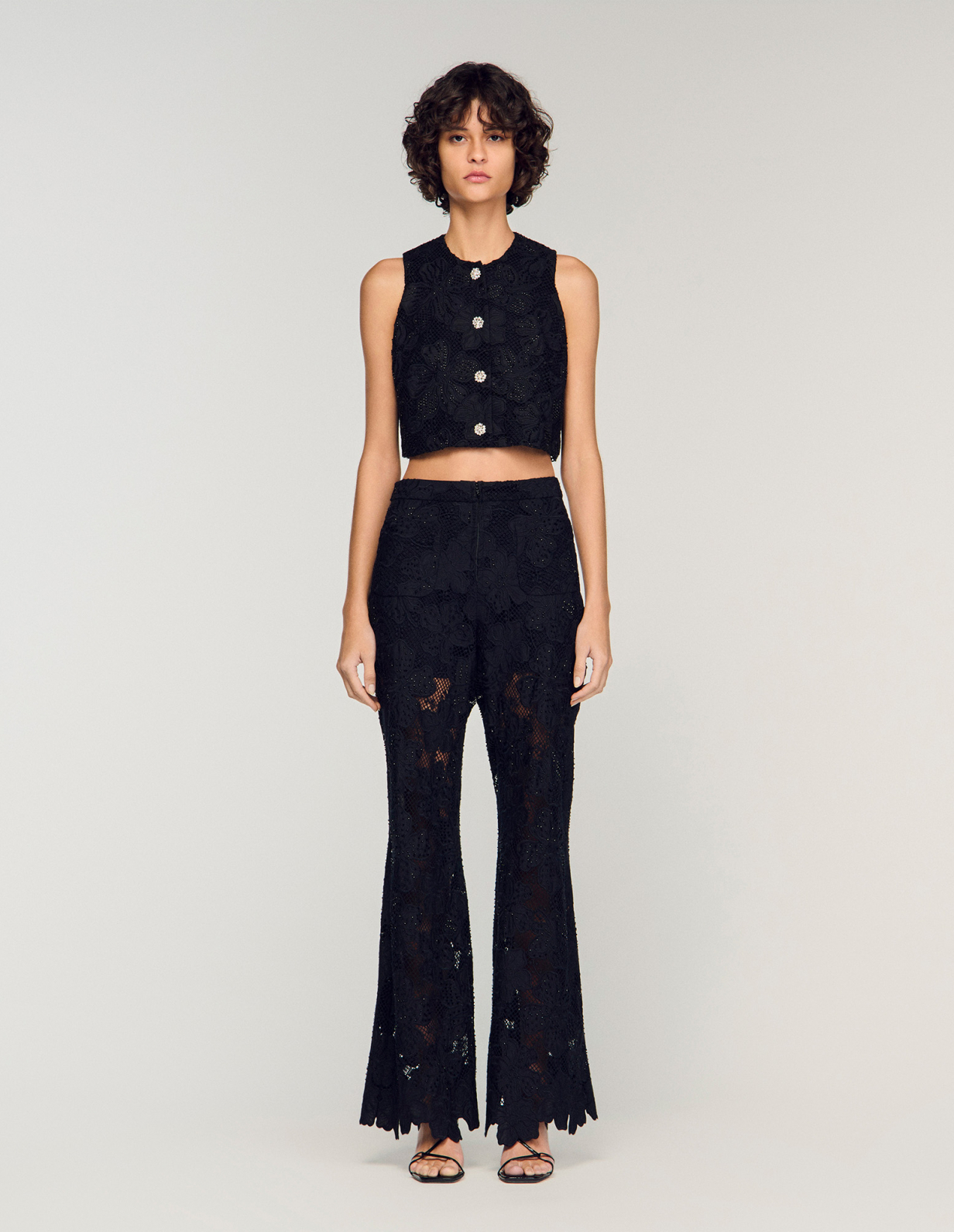 Жіночий укорочений топ з гіпюру з вишивкою_2