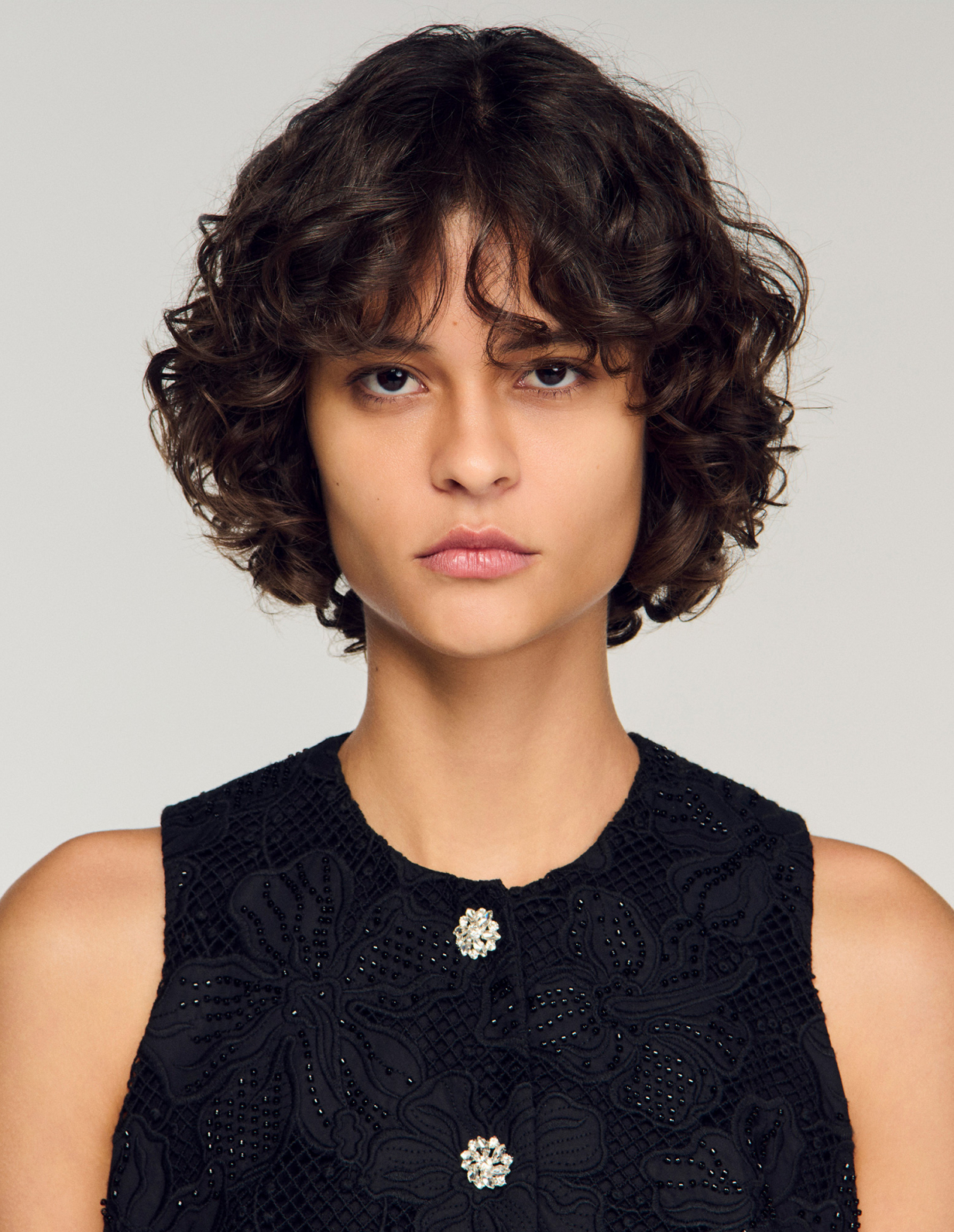 Жіночий укорочений топ з гіпюру з вишивкою_3