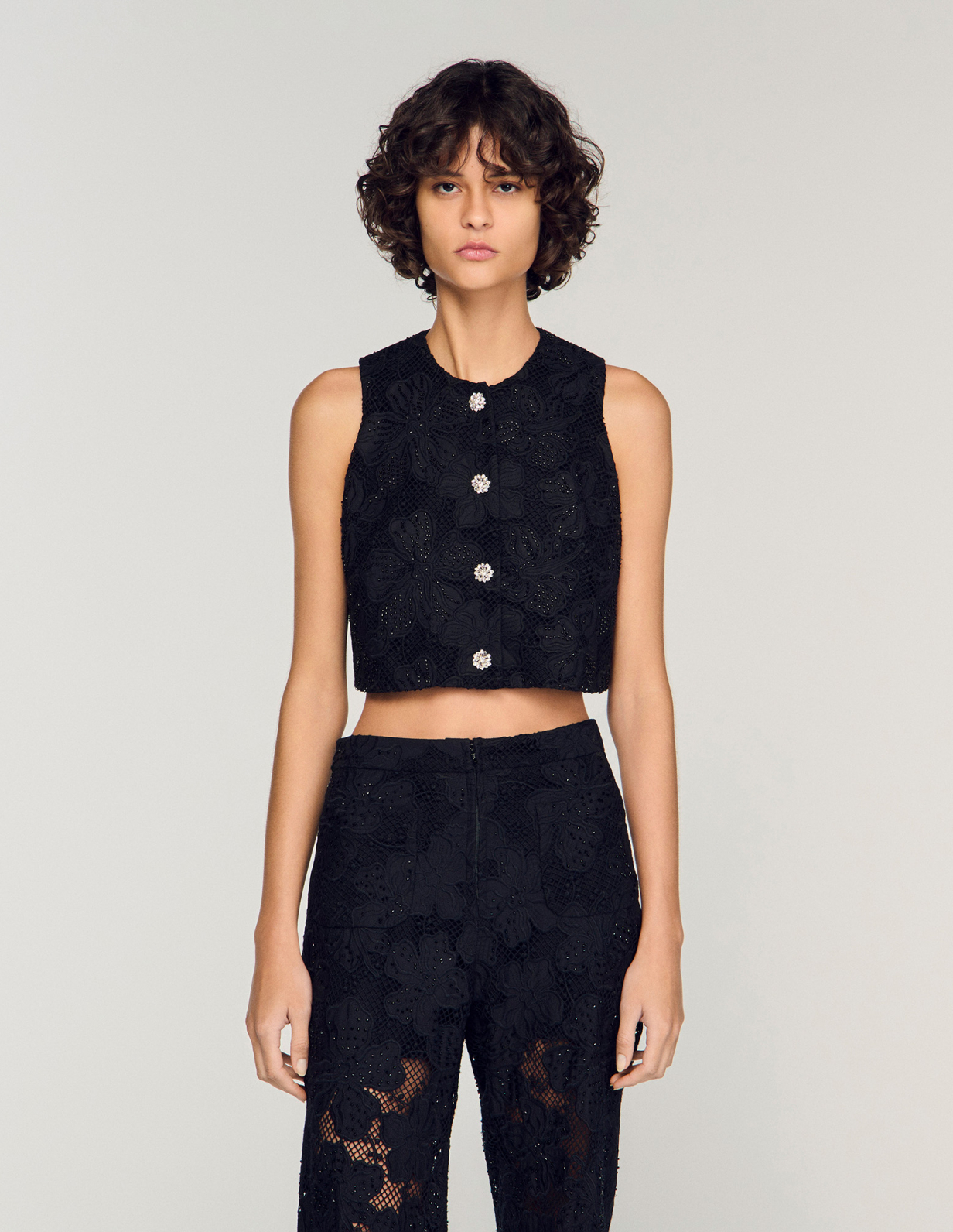 Жіночий укорочений топ з гіпюру з вишивкою_4