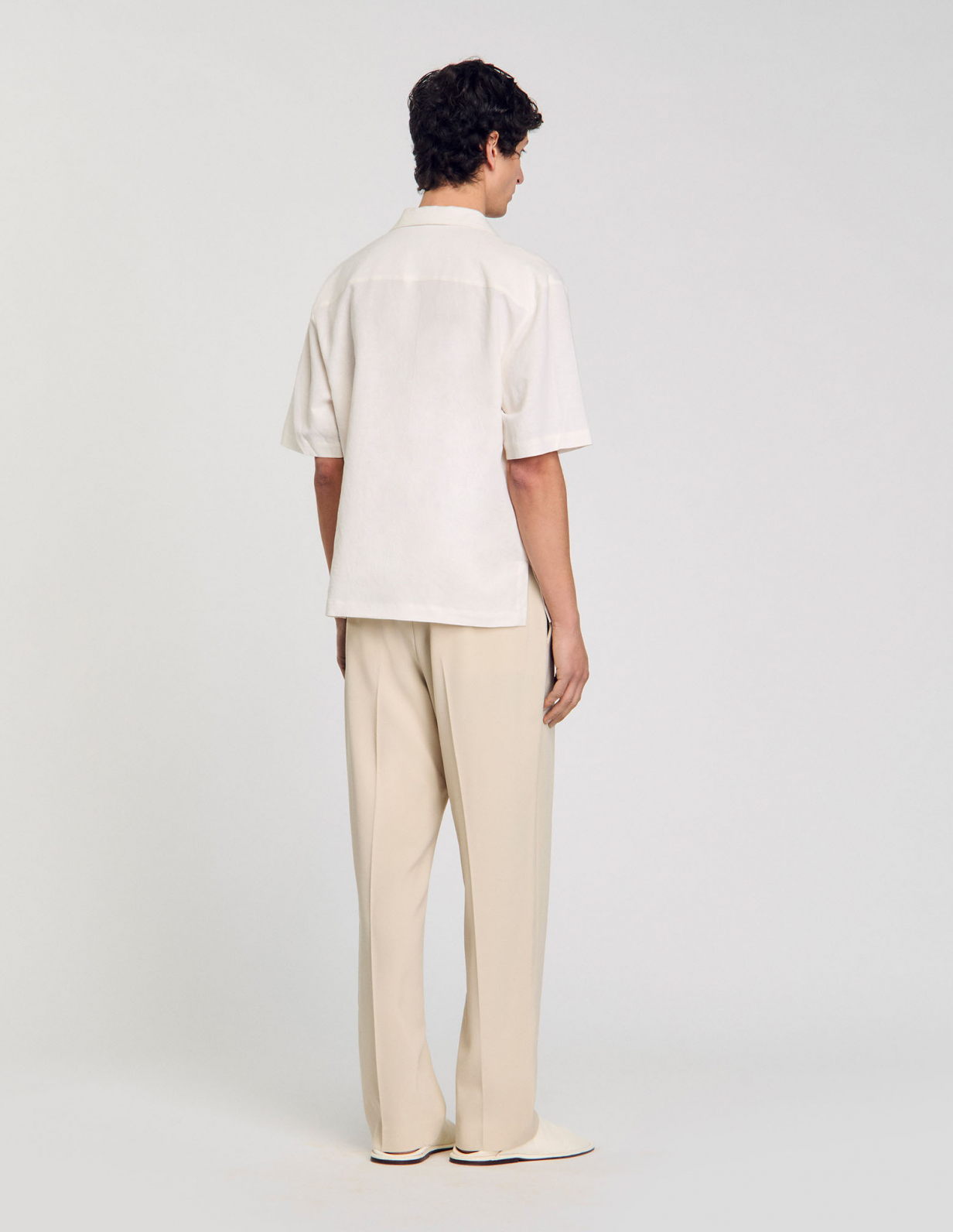 Чоловіча біла сорочка з бавовни та льону_5