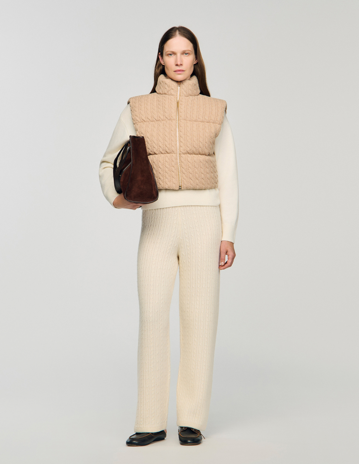 Женский шерстяной жилет фактурной вязки_1