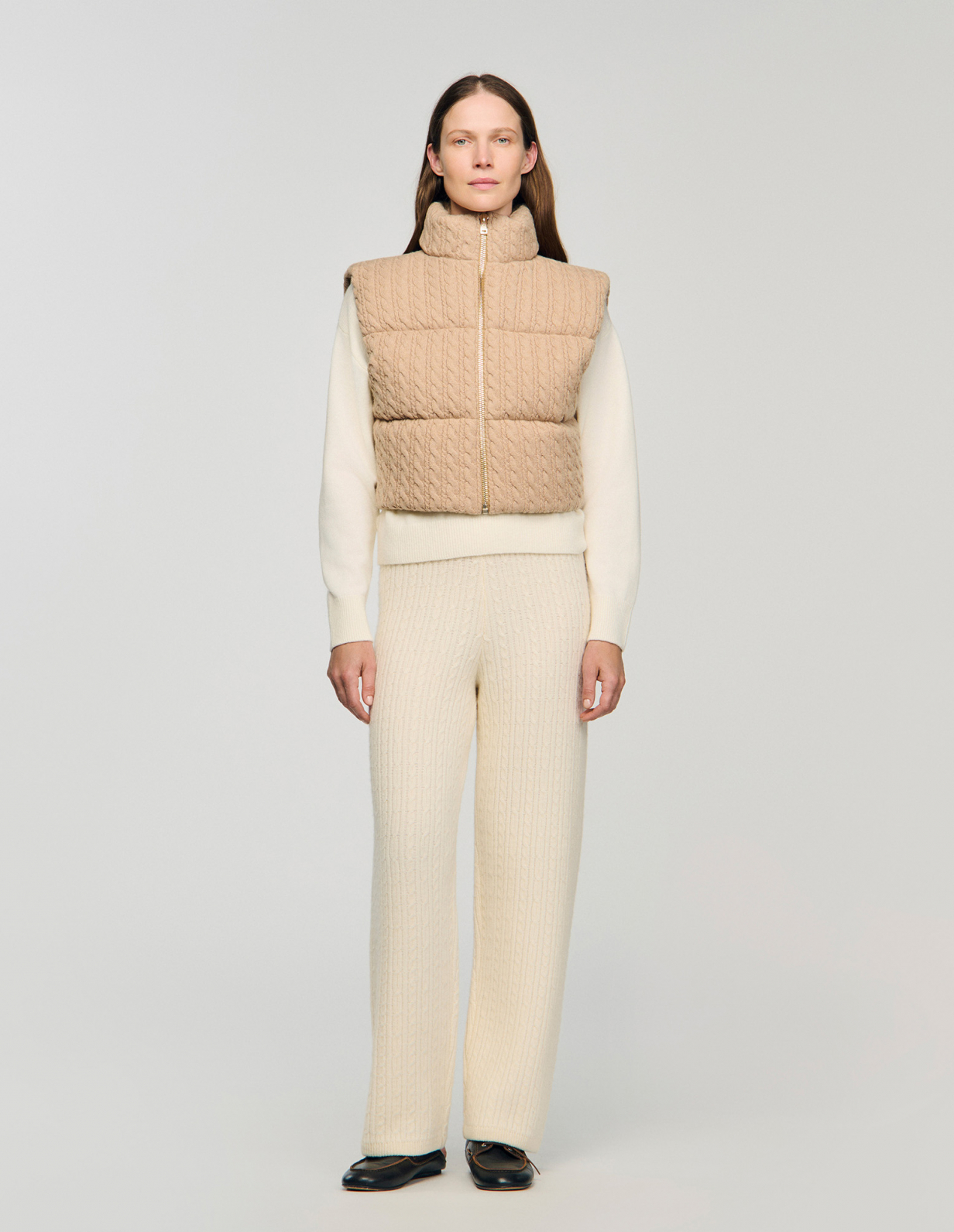 Женский шерстяной жилет фактурной вязки_2