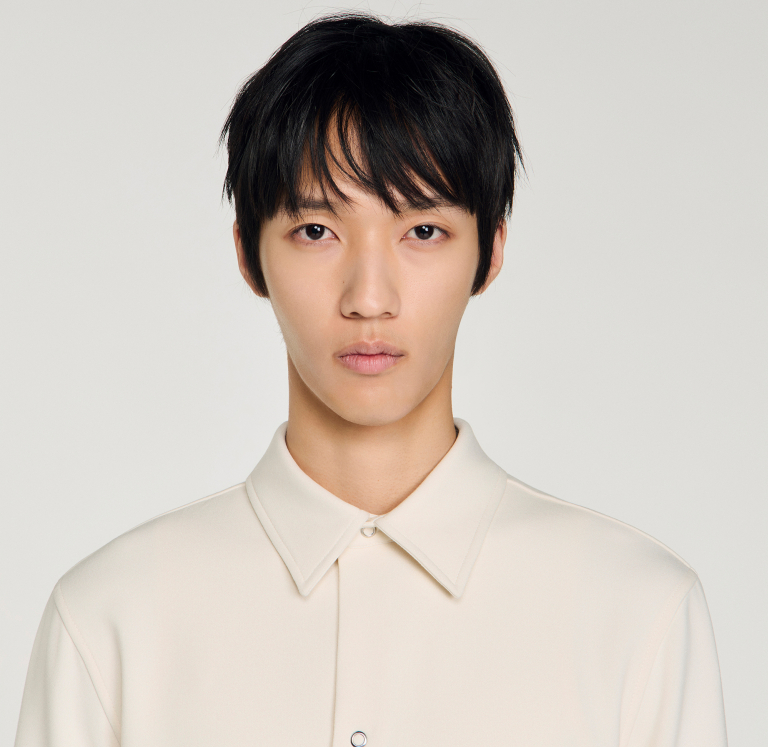 Мужская молочная рубашка