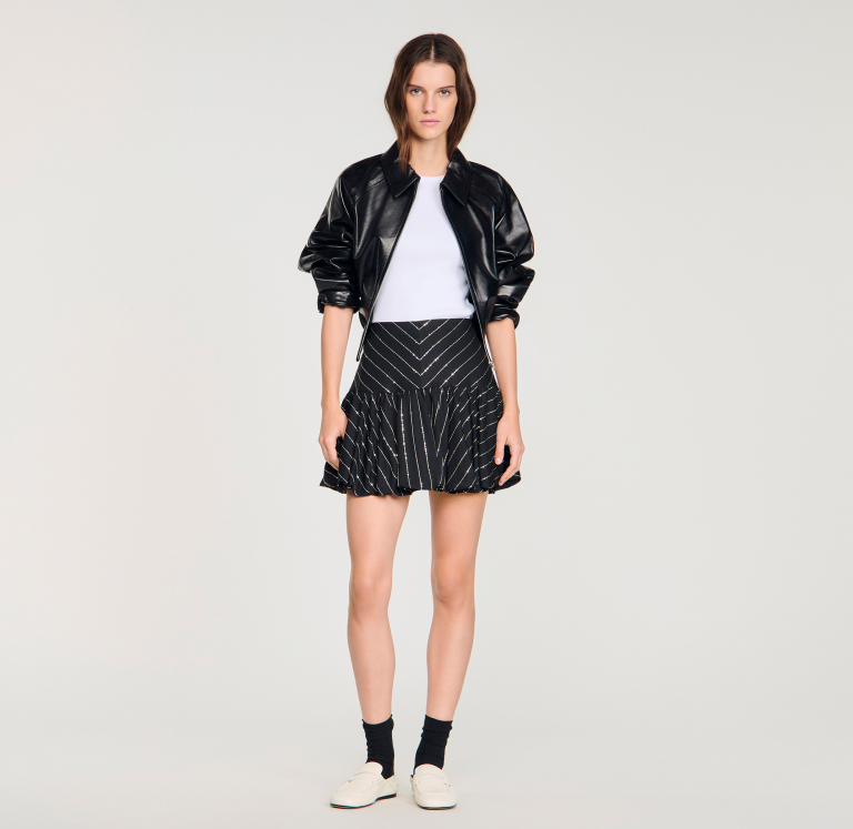 Жіноча спідниця у смужку, розшита паєтками