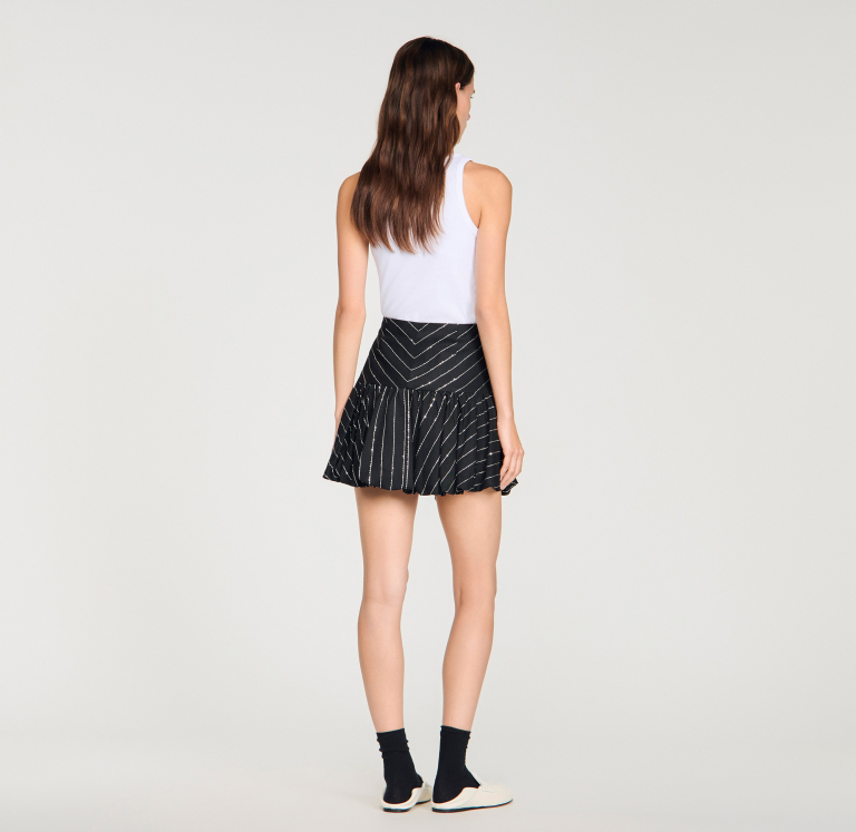 Жіноча спідниця у смужку, розшита паєтками