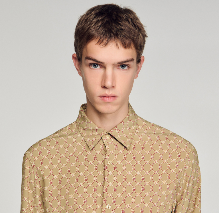 Мужская рубашка с принтом в виде звеньев