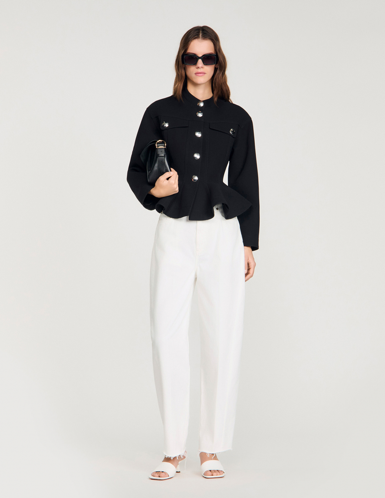 Женский короткий жакет с баской и оборками._1