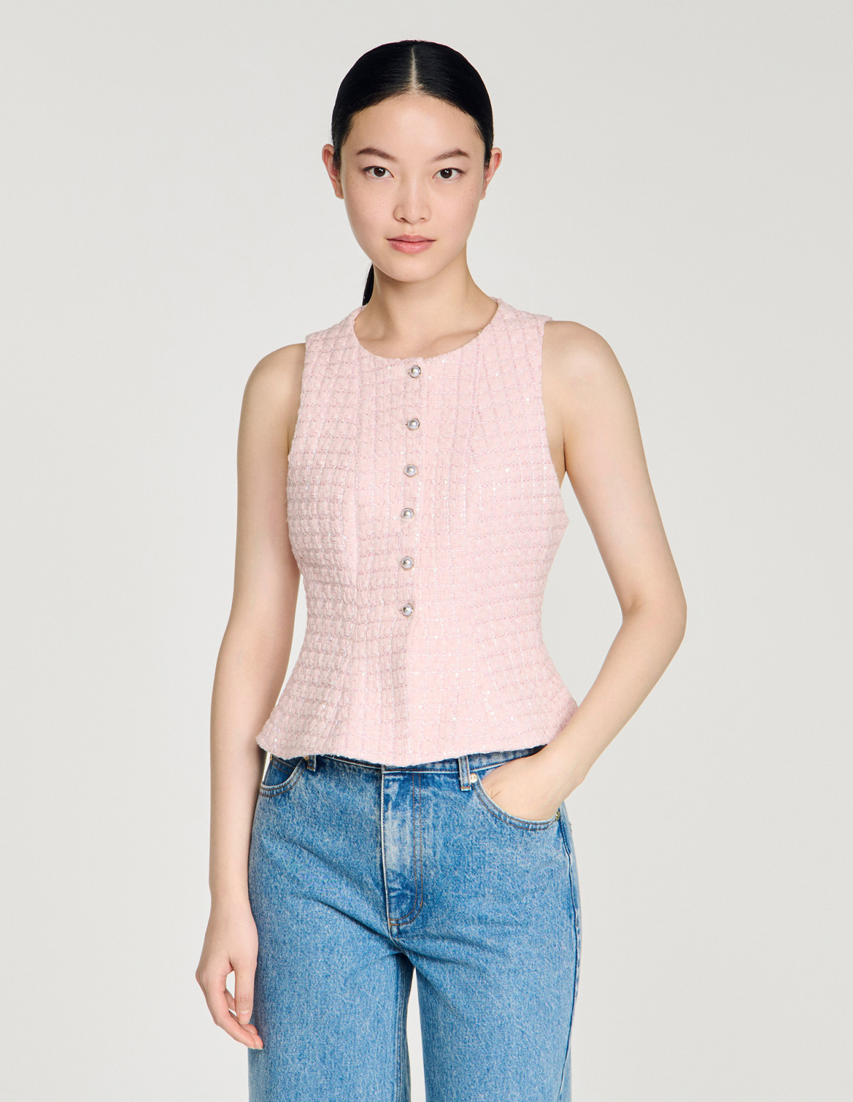 Женский твидовый жилет в клетку с пайетками_4