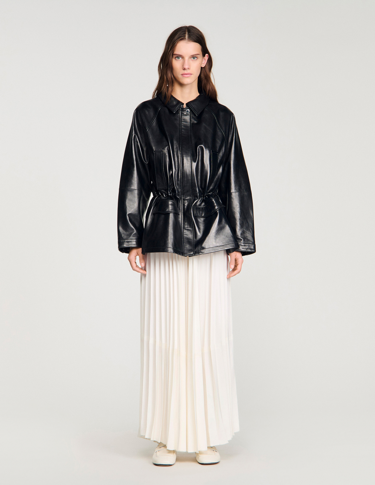 Жіноча чорна шкіряна куртка_2