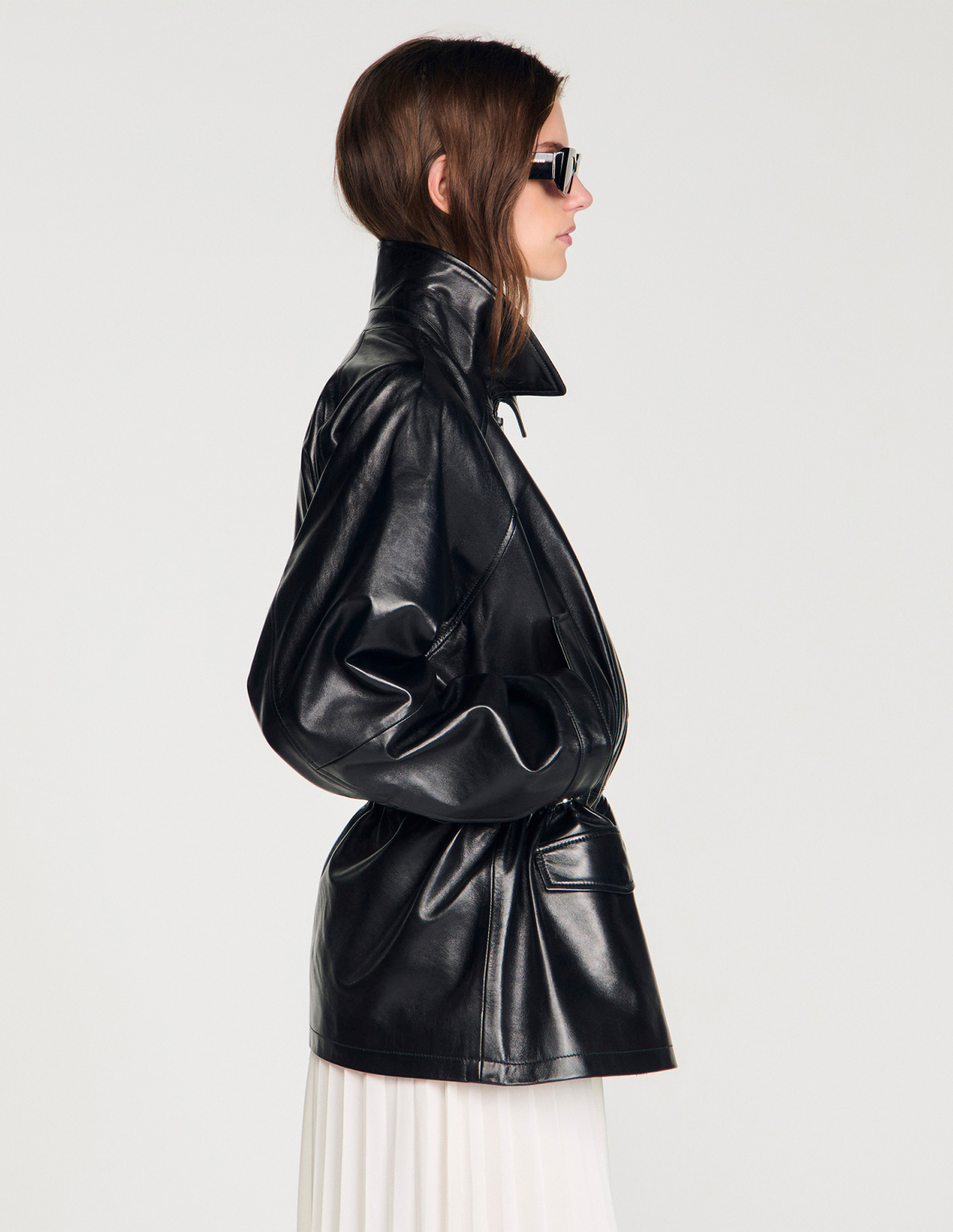 Жіноча чорна шкіряна куртка_4