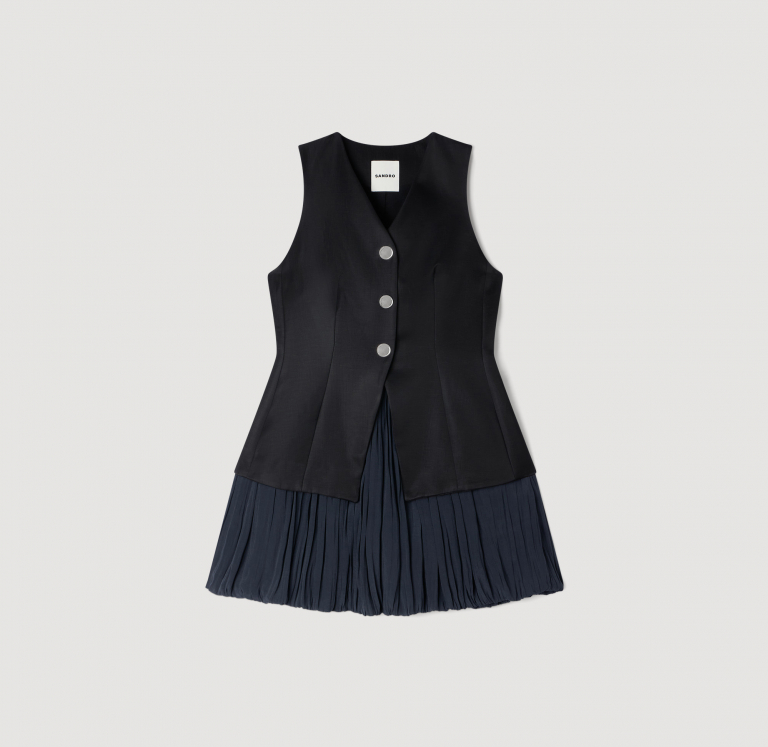 Жіноча чорна багатошарова сукня