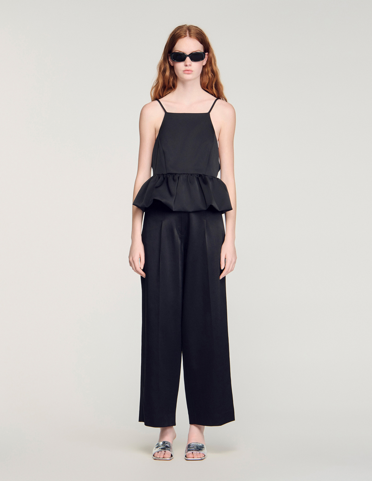 Жіночий короткий топ з оборками_2