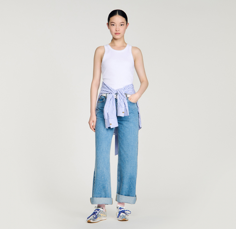 Жіночий білий топ в рубчик з бісером