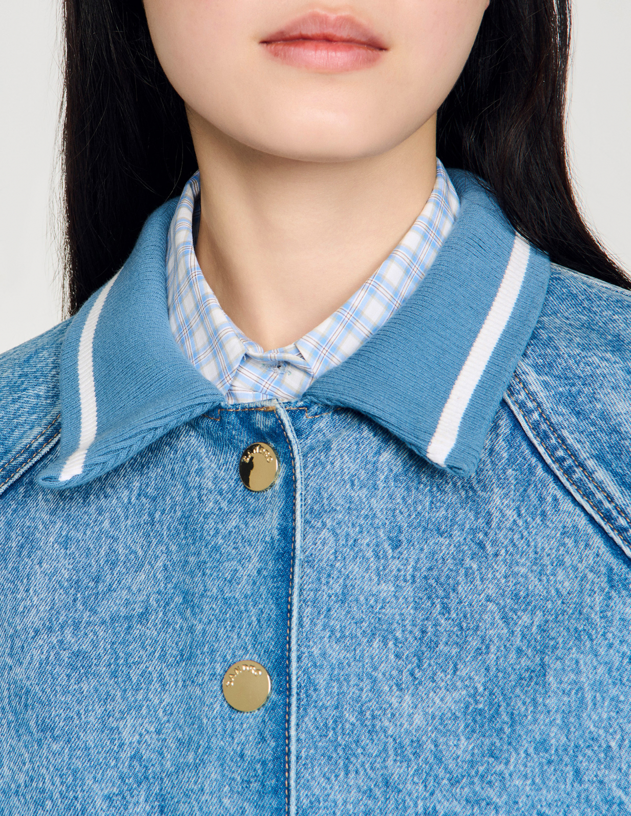 Жіноча джинсова куртка зі вставками_3