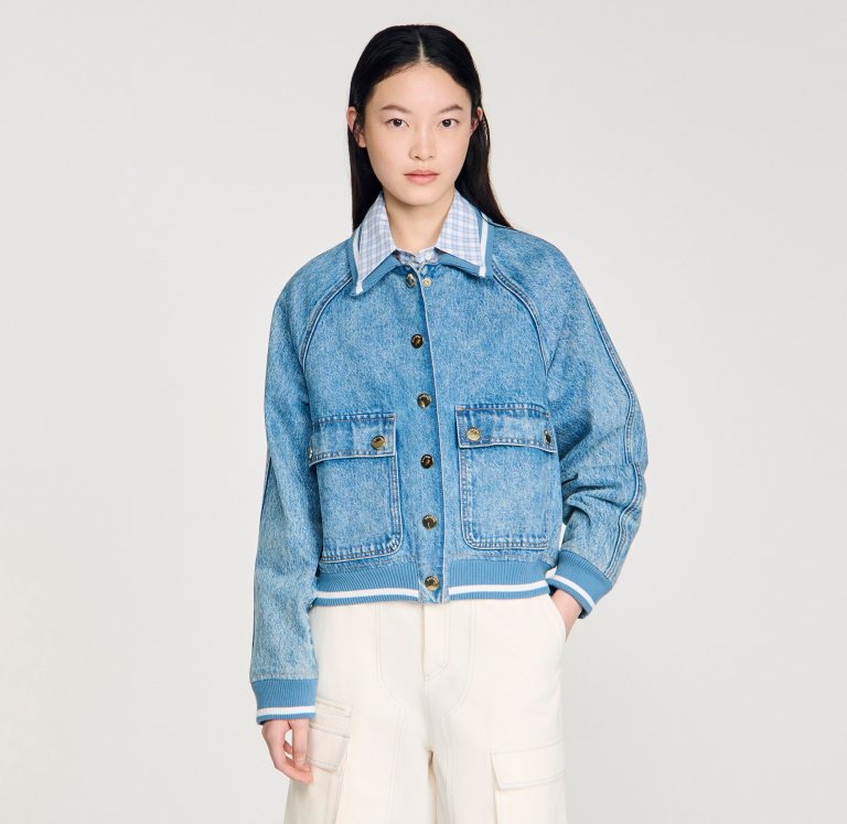 Жіноча джинсова куртка зі вставками