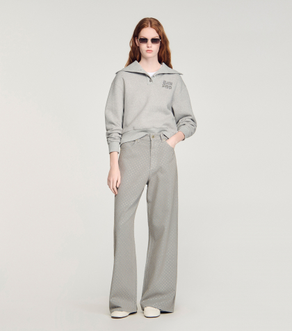 Женские серые джинсы со стразами