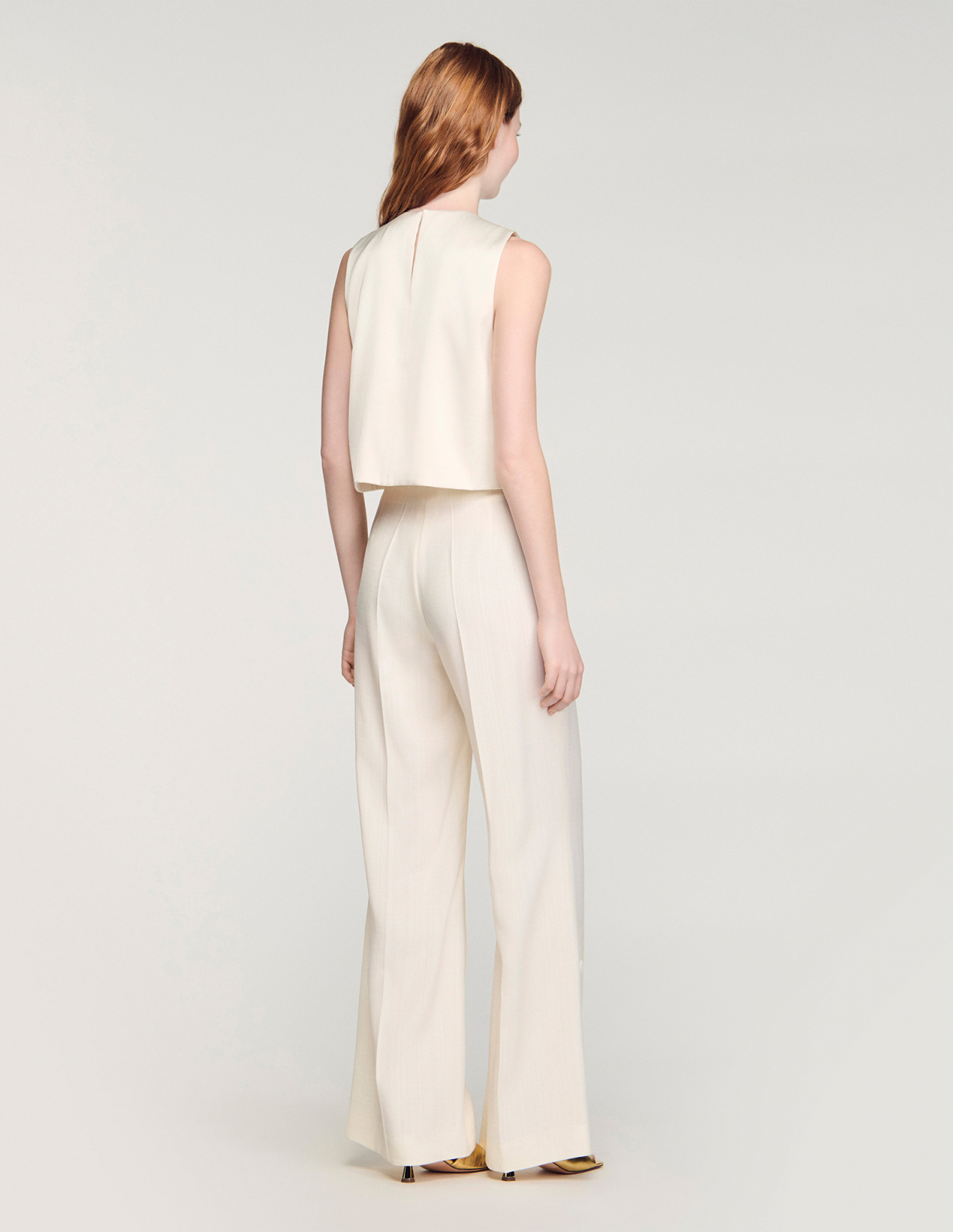 Жіночий короткий атласний топ з бантом_5