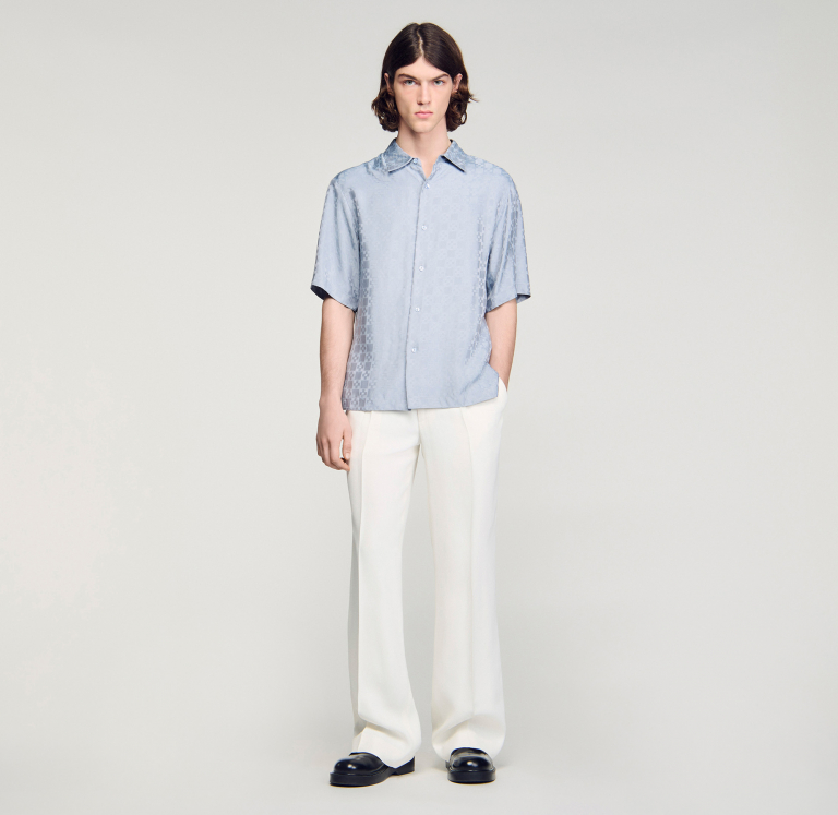 Мужская голубая рубашка с геометричским узором