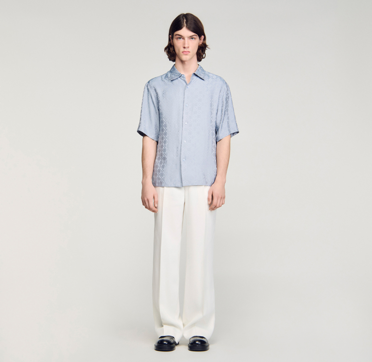 Мужская голубая рубашка с геометричским узором