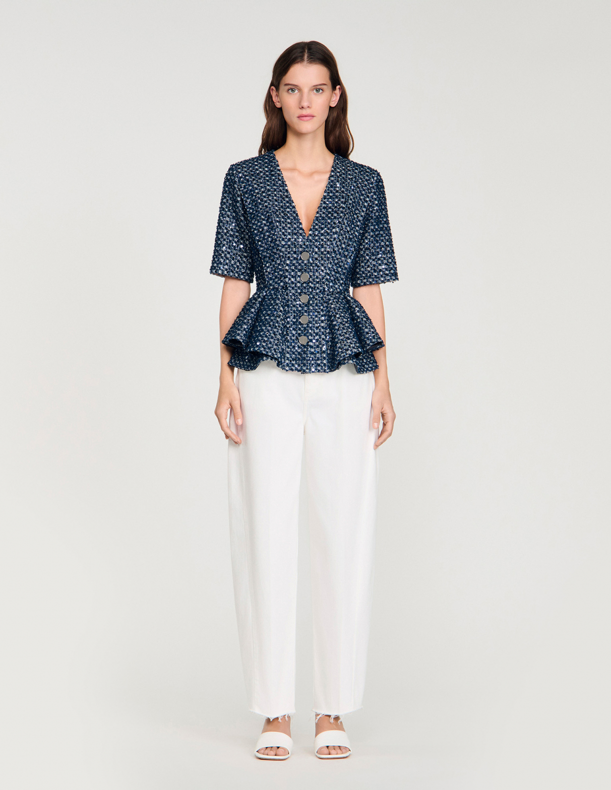 Женский жакет с баской и пайетками_2