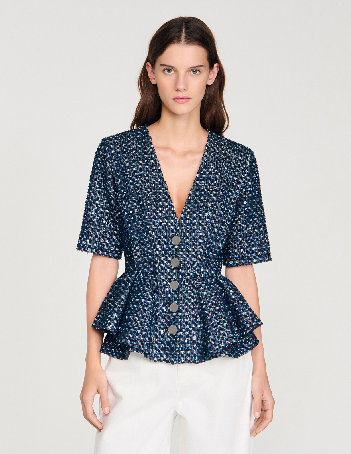 Женский жакет с баской и пайетками_4