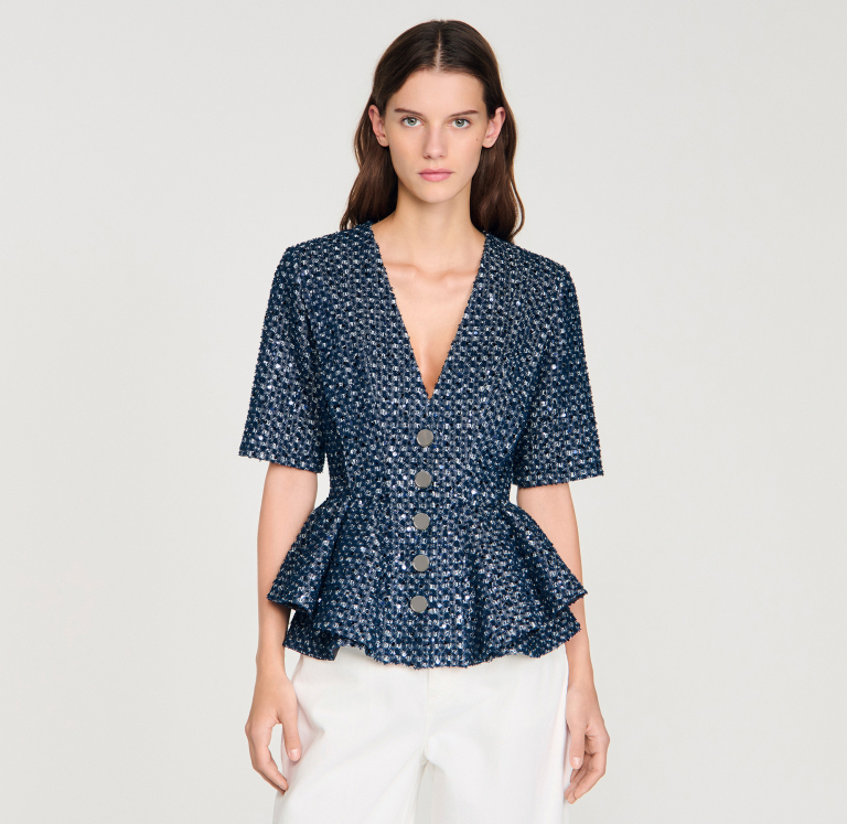 Женский жакет с баской и пайетками