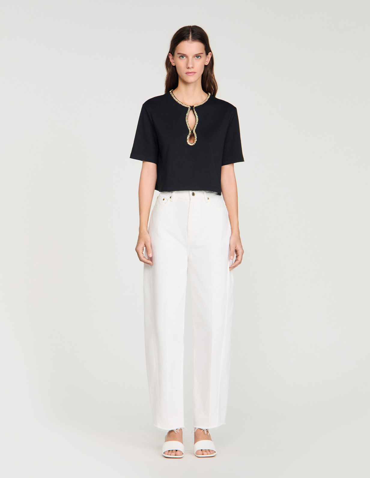 Женская укороченная футболка со стразами_2