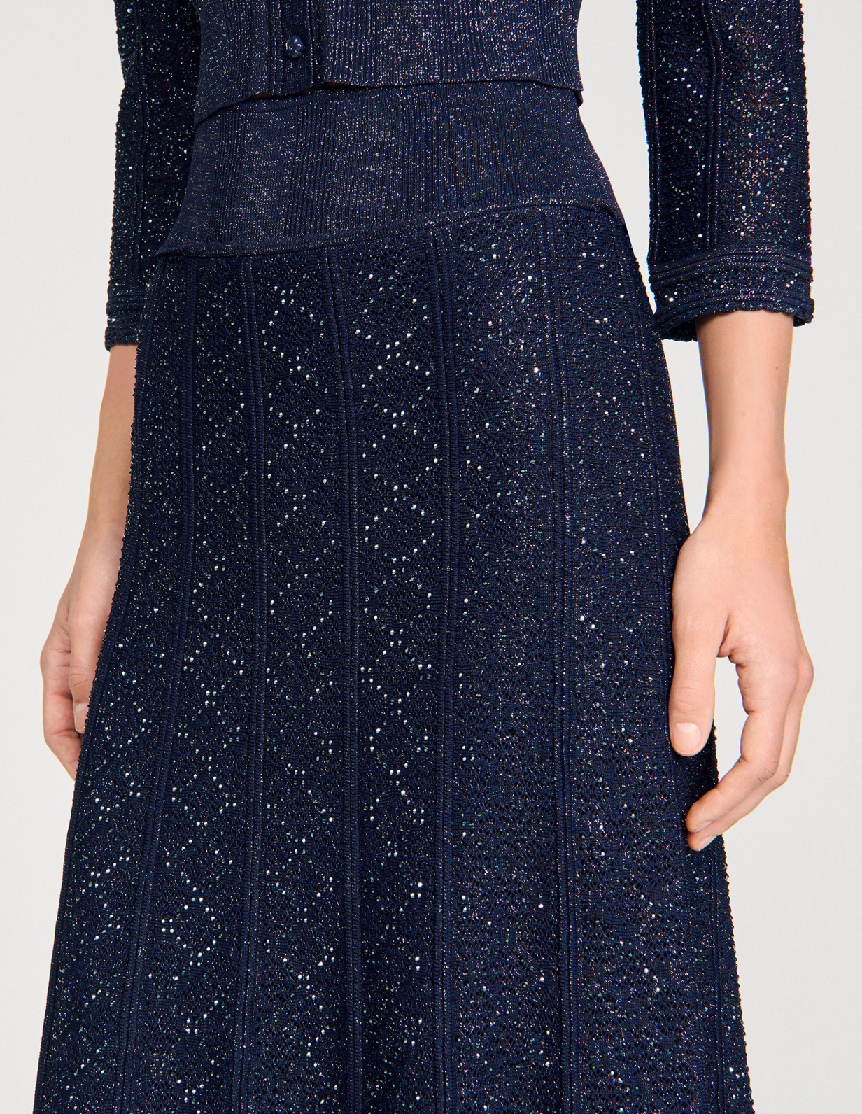 Жіноча довга в'язана спідниця зі стразами_3