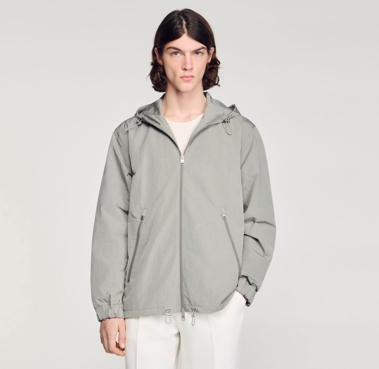 Чоловіча куртка з технічної тканини, з капюшоном