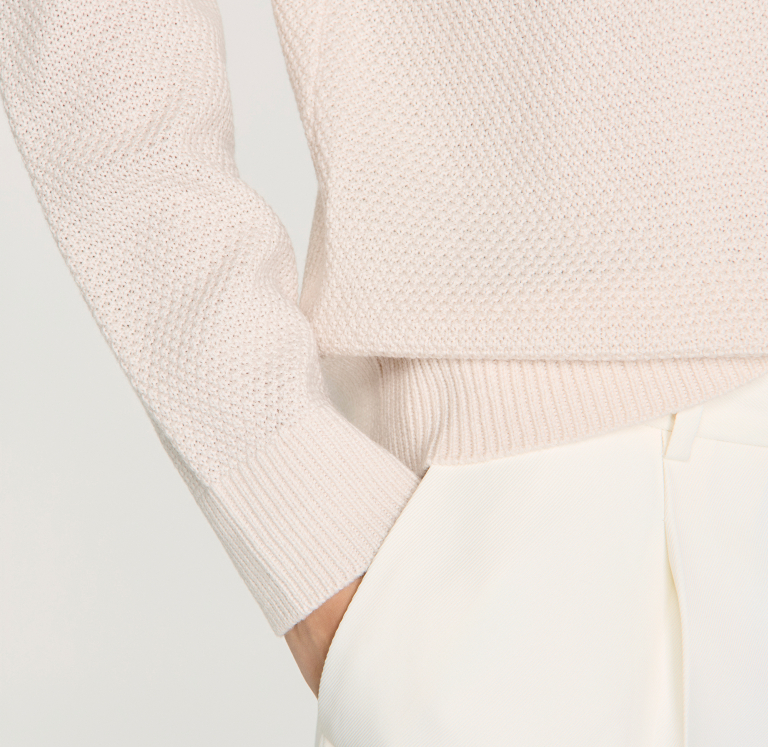 Мужской молочный джемпер