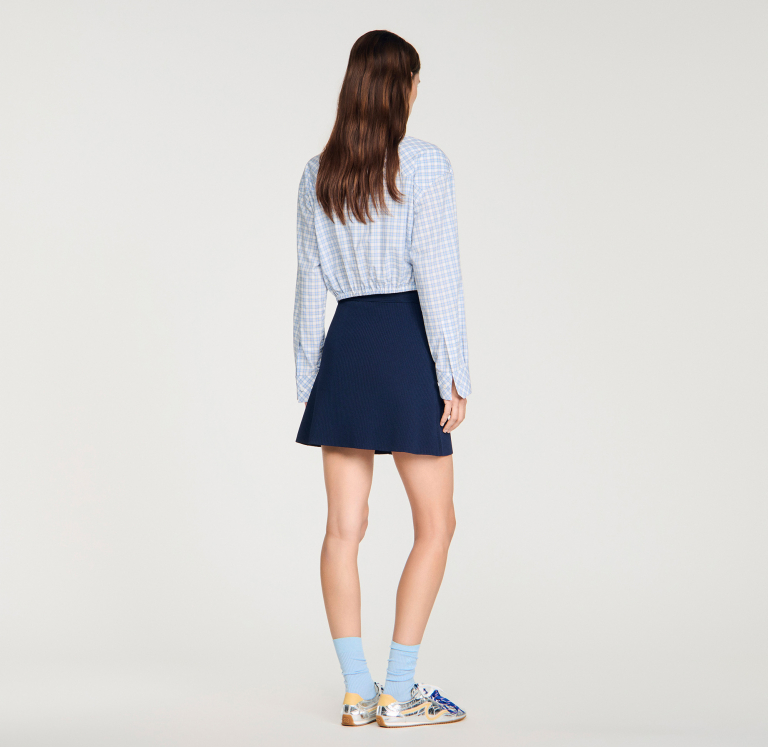 Жіноча спідниця у рубчик із застібкою на кнопках