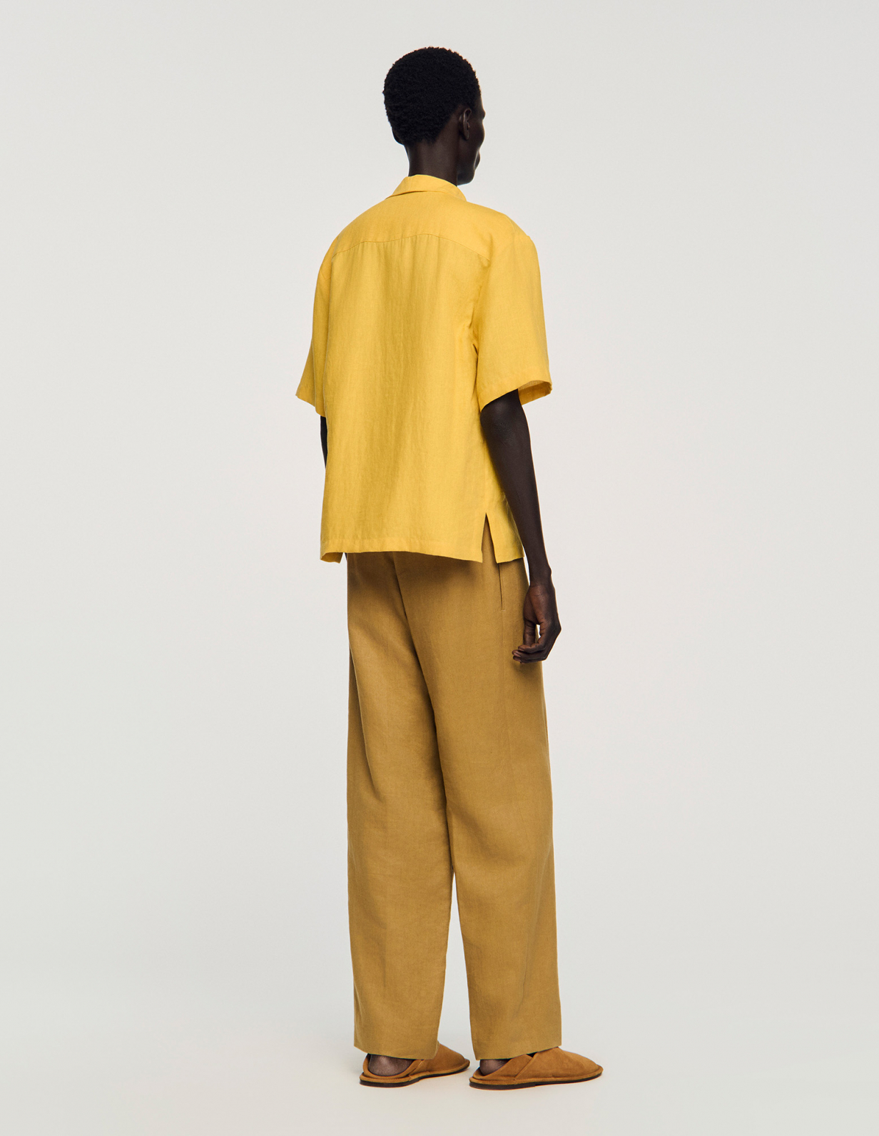 Чоловіча жовта льняна сорочка_5