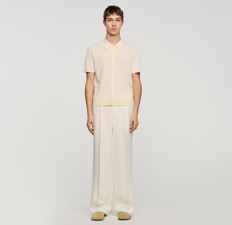 Чоловіче молочне поло на ґудзиках