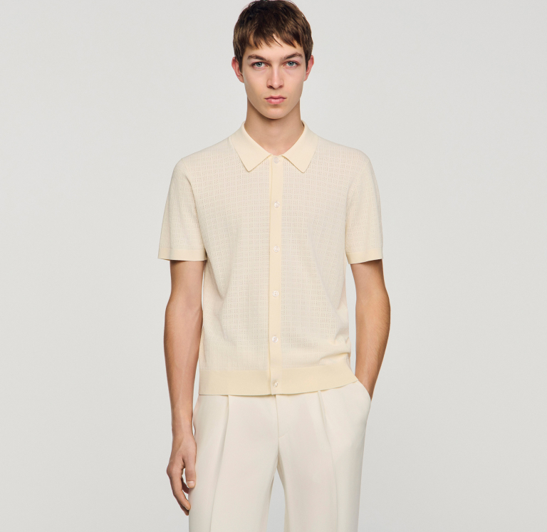 Чоловіче молочне поло на ґудзиках