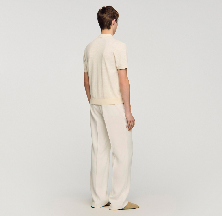 Чоловіче молочне поло на ґудзиках