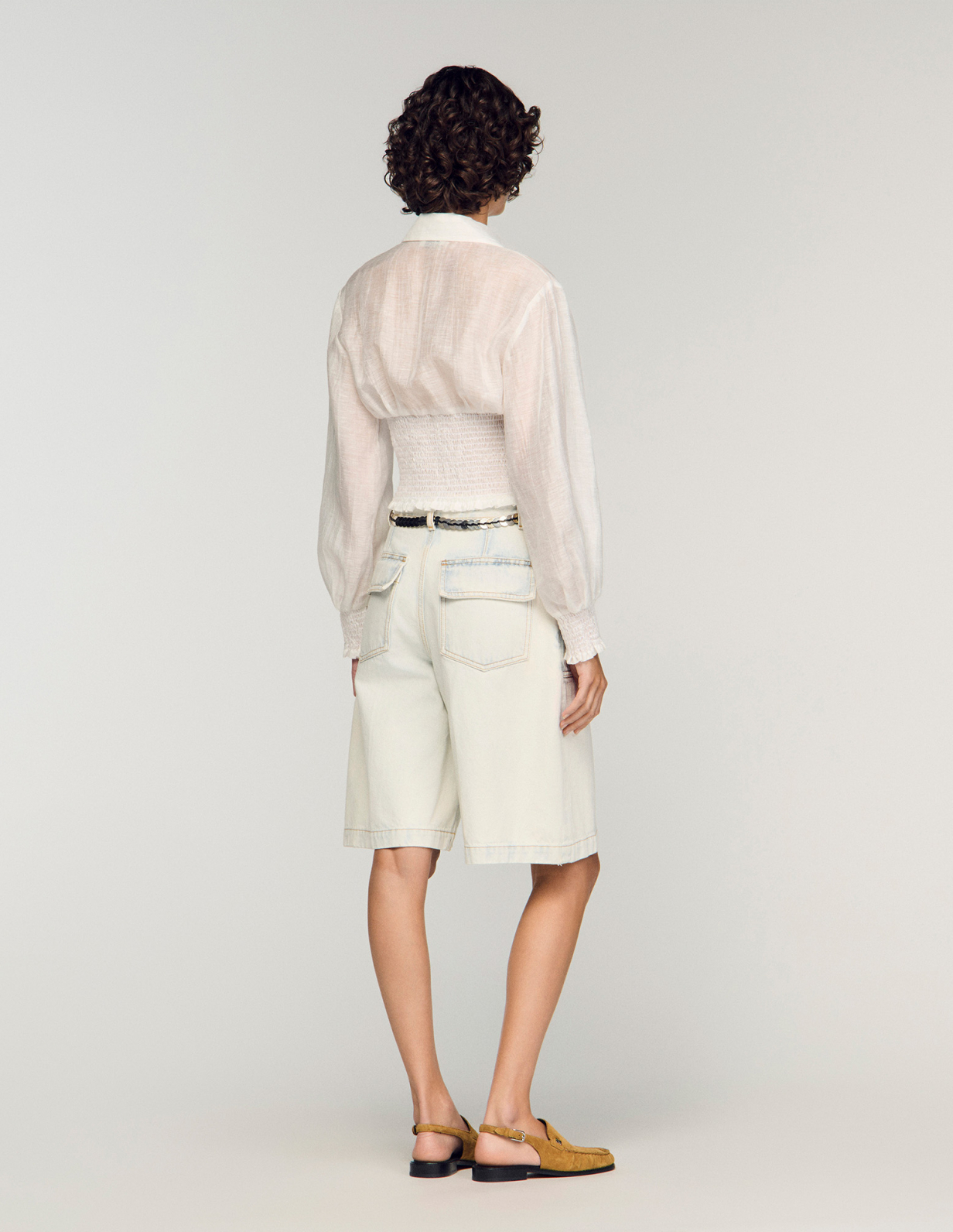 Женская льняная рубашка с присборенной талией_5