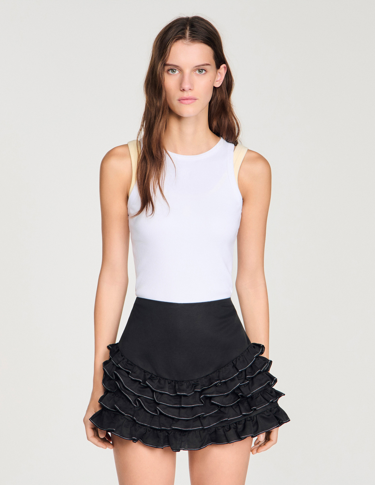 Жіноча спідниця-шорти з оборками і декоративною строчкою_4