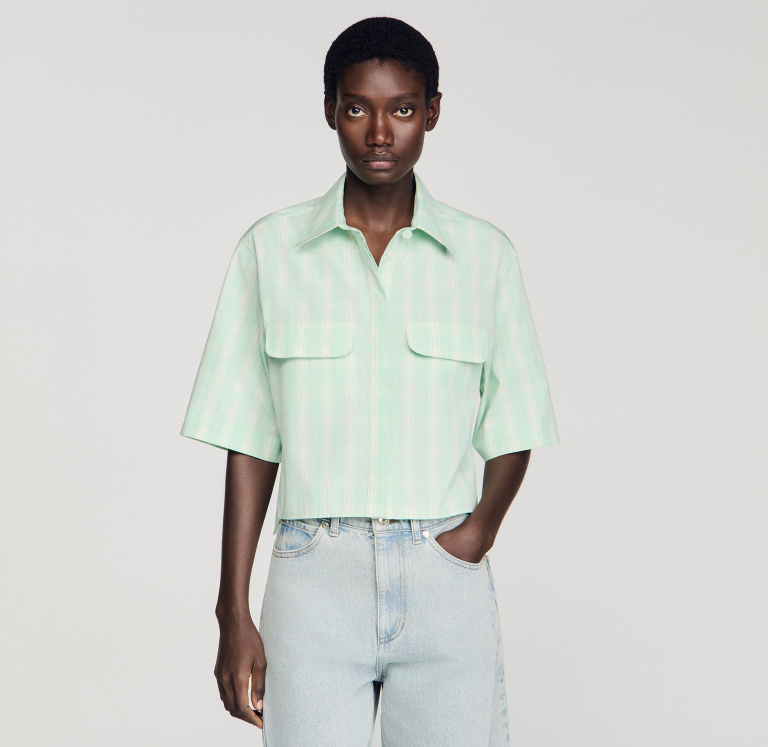 Женская рубашка в клетку с коротким рукавом