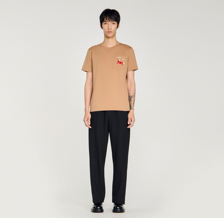 Чоловіча бежева футболка з вишивкою коня