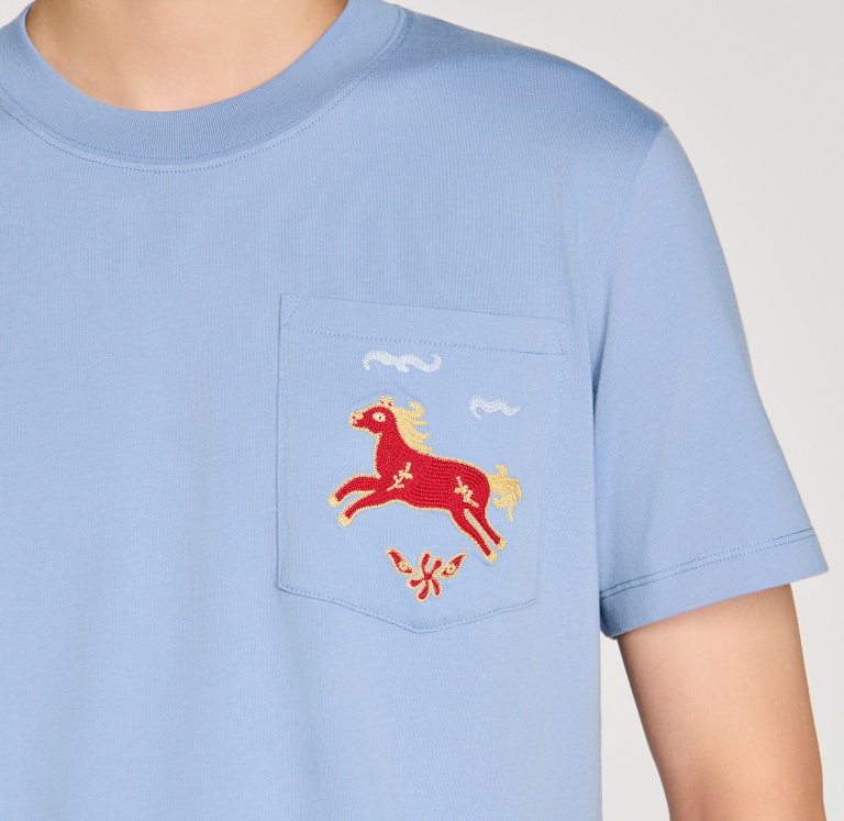 Чоловіча блакитна футболка з вишивкою коня