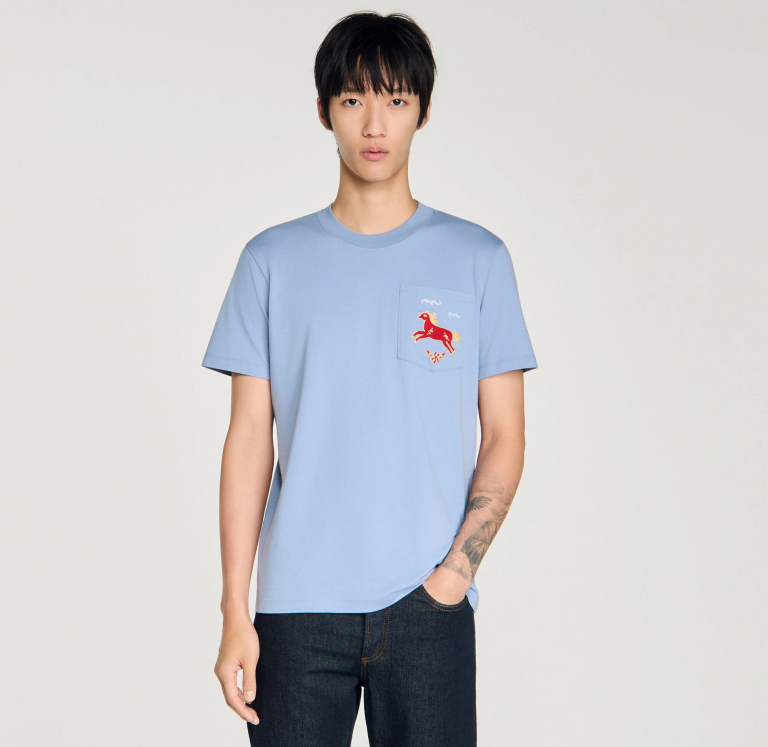 Чоловіча блакитна футболка з вишивкою коня