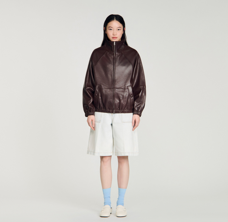 Жіноча коричнева шкіряна куртка