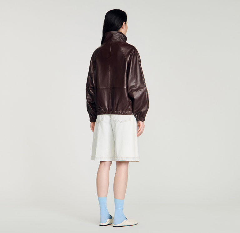 Жіноча коричнева шкіряна куртка