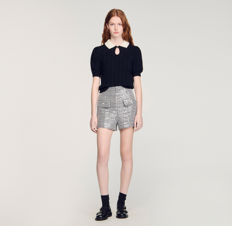 Жіночий джемпер крупної в'язки з коміром з перлів