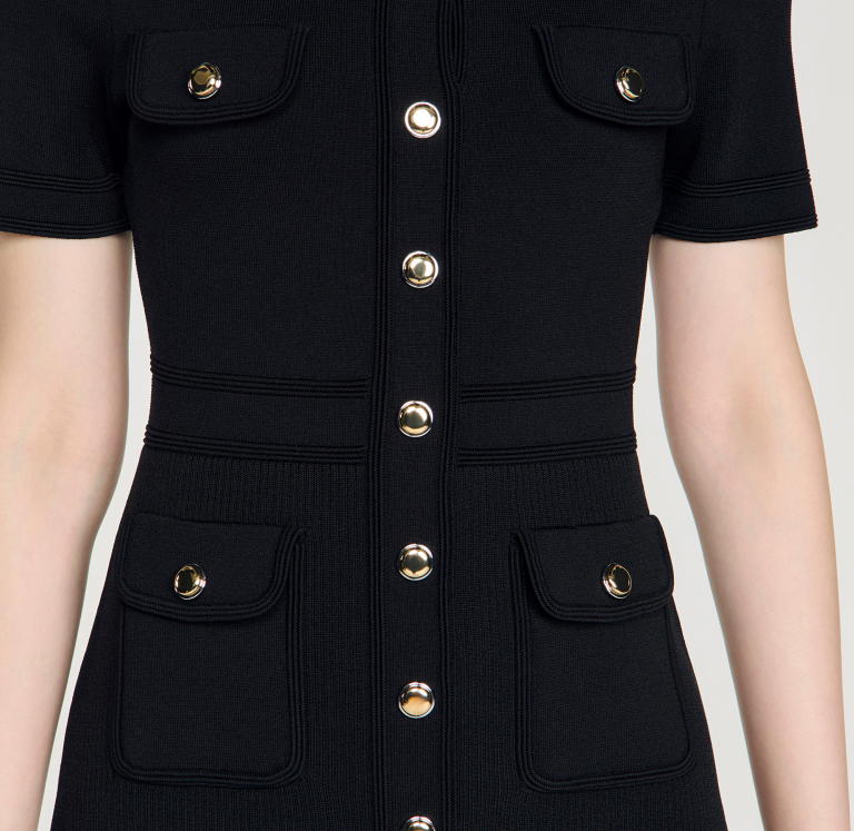 Женское короткое вязаное платье