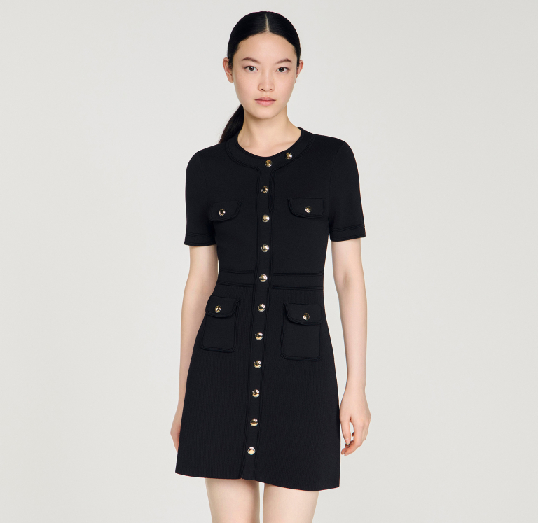 Женское короткое вязаное платье