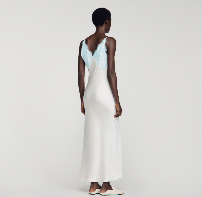 Женское длинное платье в стиле нижнего белья