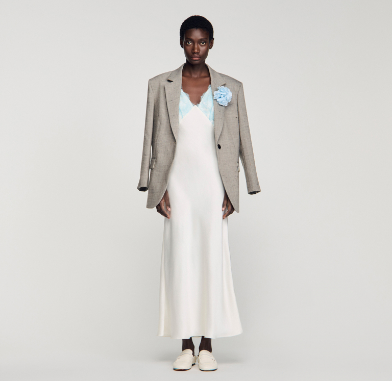 Женское длинное платье в стиле нижнего белья