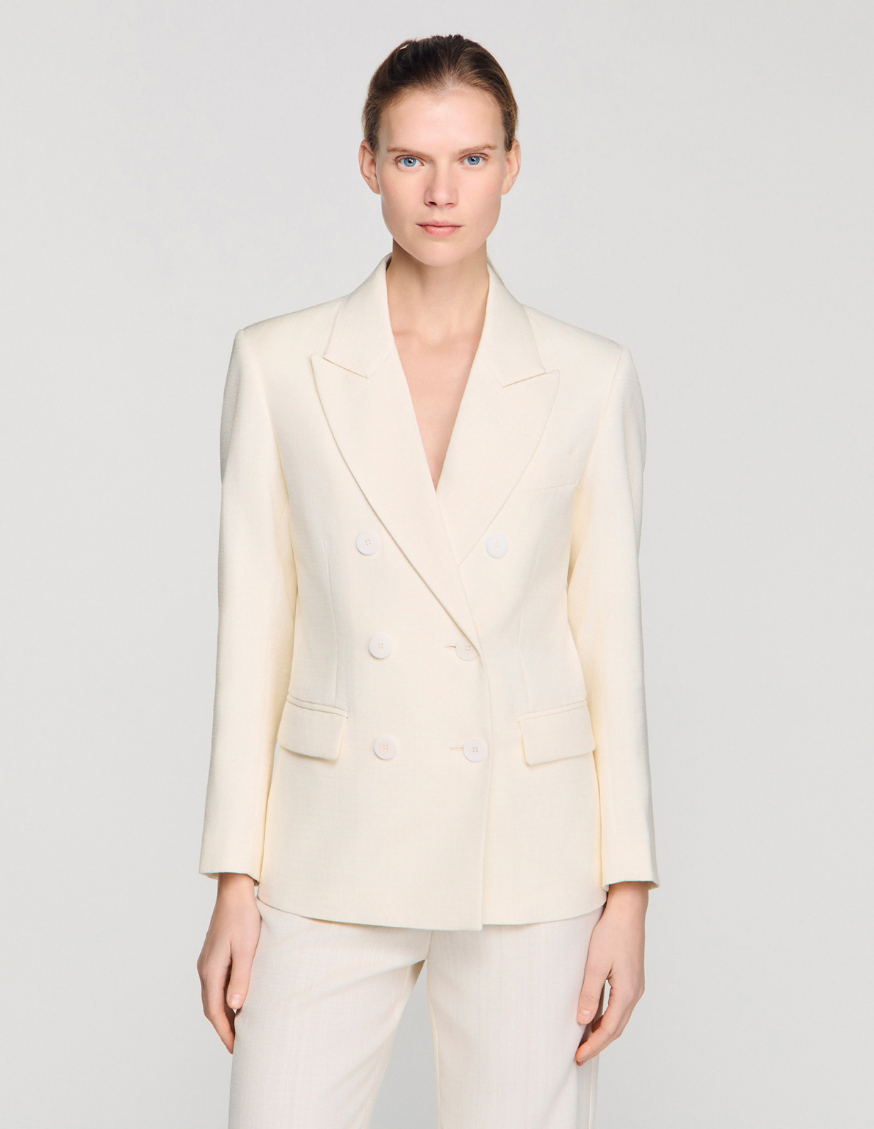 Жіночий двобортний приталений жакет_4