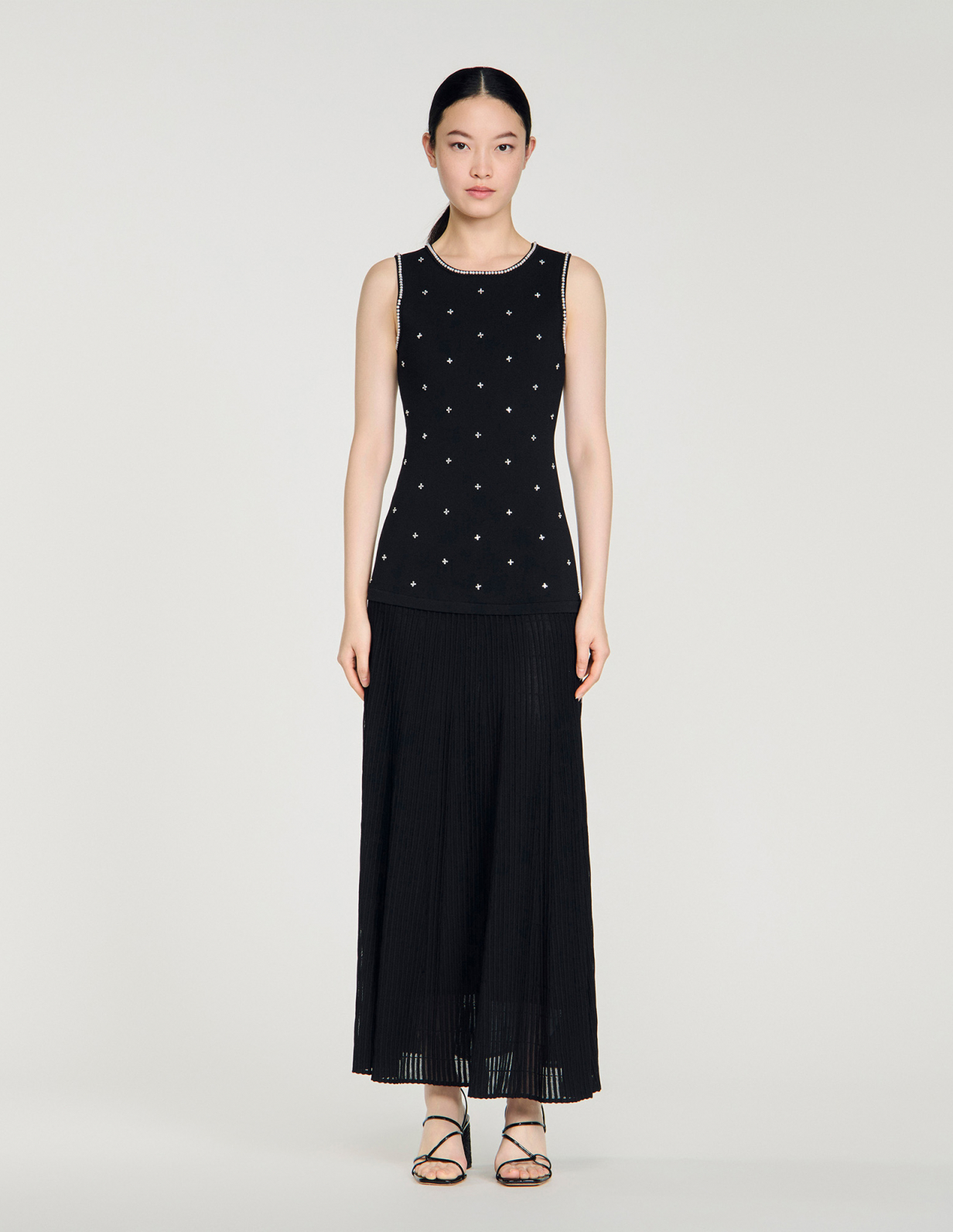 Женское длинное платье с цветочным декором_2